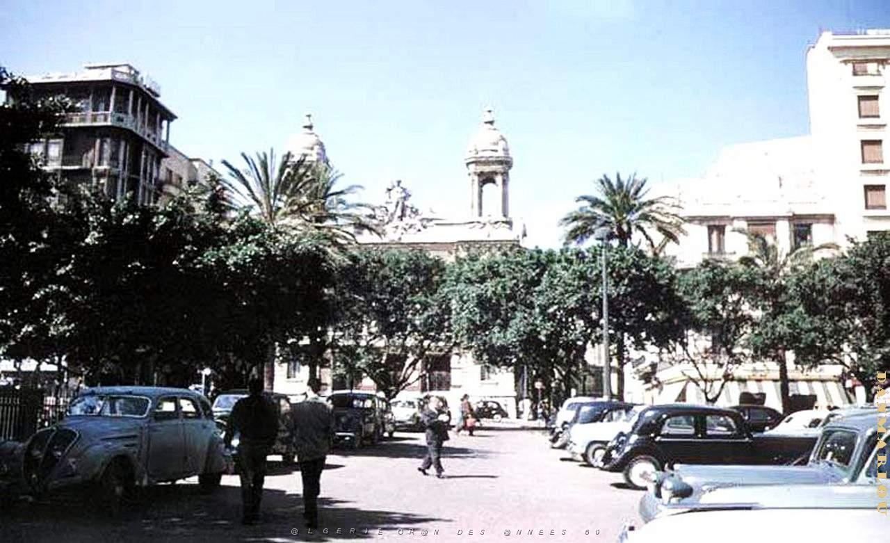 PA i- 20- Place d'armes animee.jpg
